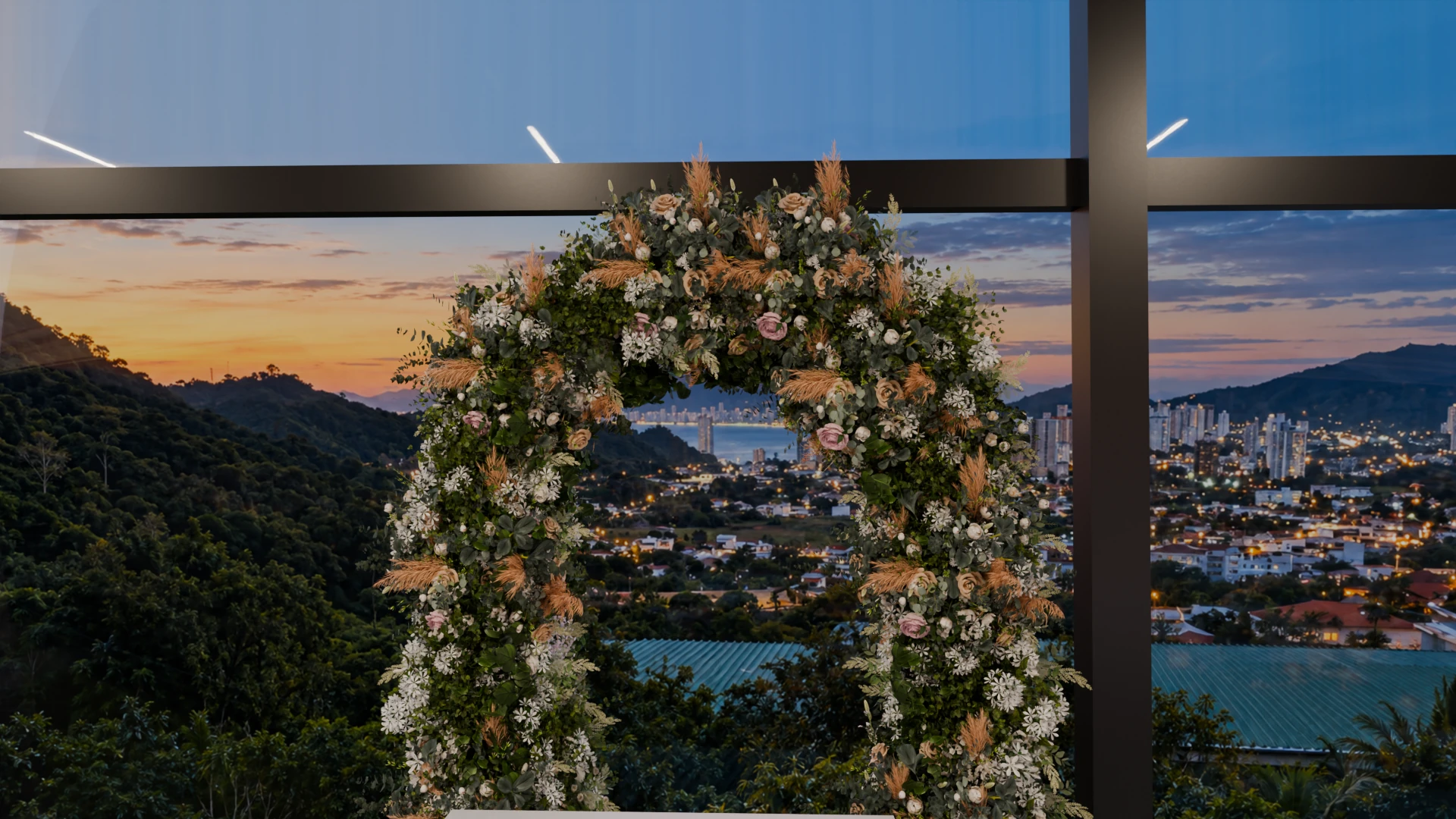 Cerimônia do projeto de Casamentos em Itapema: arco floral e passarela espelhada com a vista da cidade ao anoitecer.