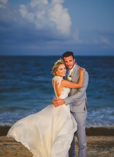 Conheça os famosos que tiveram seu Casamento na Praia